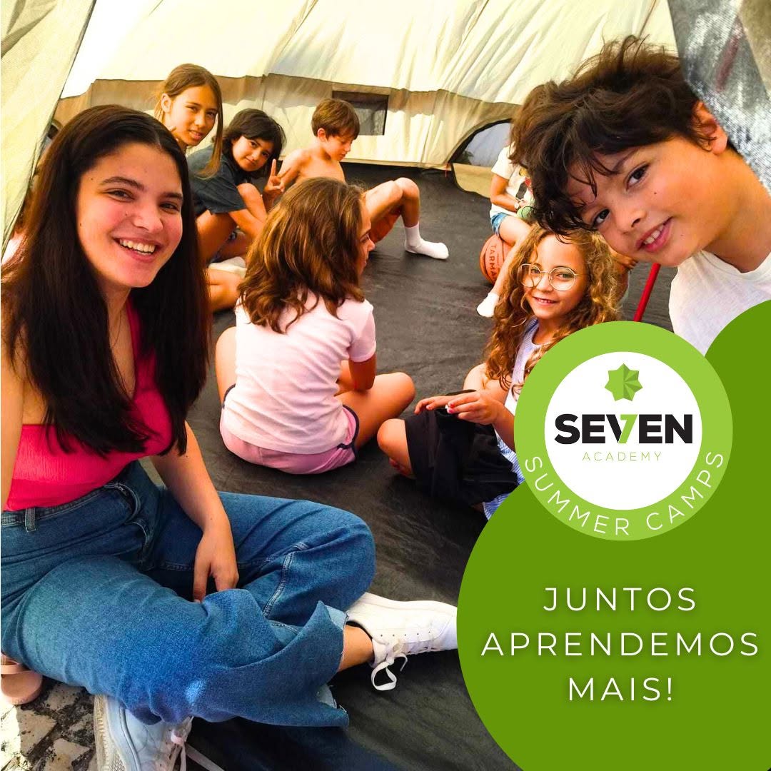 Momento de partilha na tenda do summer camp